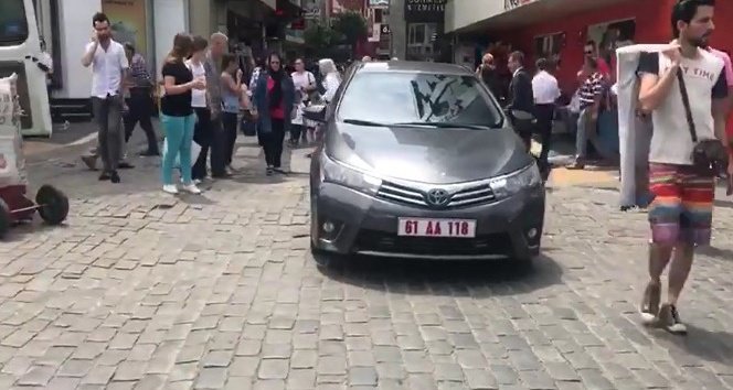 CHPli Milletvekili Pekşen ile Ortahisar Kaymakamı arasında yol ortasında park tartışması