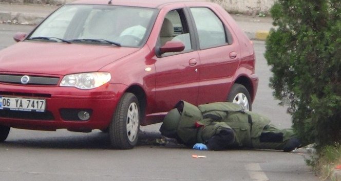Eşini korkutmak için aracının altına sahte bomba düzeneği yapmış