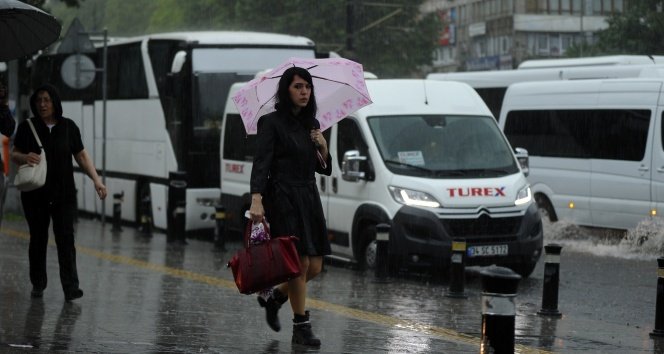 Meteoroloji'den sağanak yağış uyarısı! | 19 Temmuz Pazartesi hava durumu...