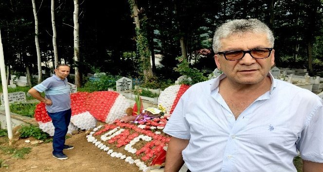 Galatasaraylı şehidin mezarına Fenerbahçeli taraftarlardan ziyaret