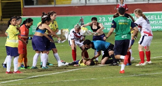 Deaflympics Samsun 2017 Hakem Ömür Bozkurt Lara Geovana'yı hayata döndürdü.