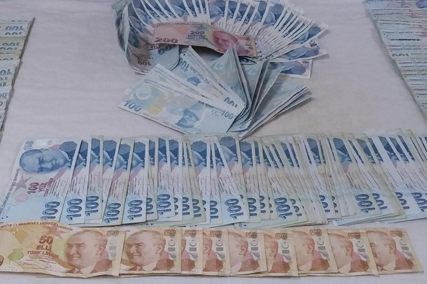 Binlerce Liralık Sahte Para Ele Geçirildi