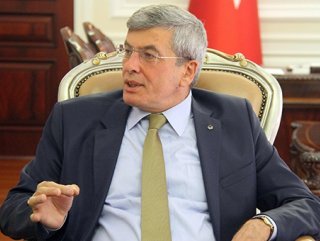 Adalet Bakanlığı Müsteşarı Kenan İpek'in kendi isteğiyle görevden ayrıldığını bildirdi
