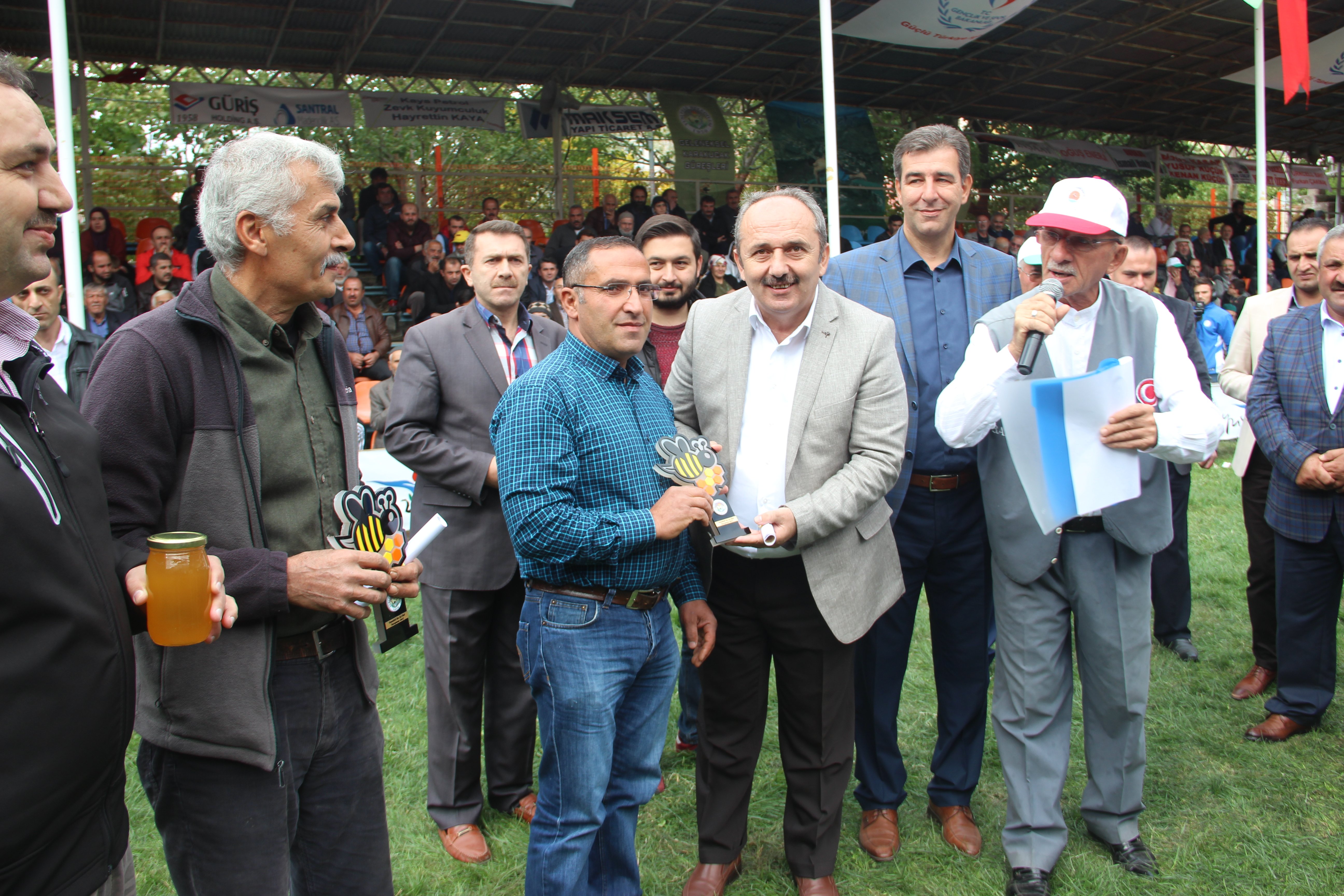 2017 YILI YUSUFELİ EN İYİ BAL YARIŞMASI SONUÇLANDI