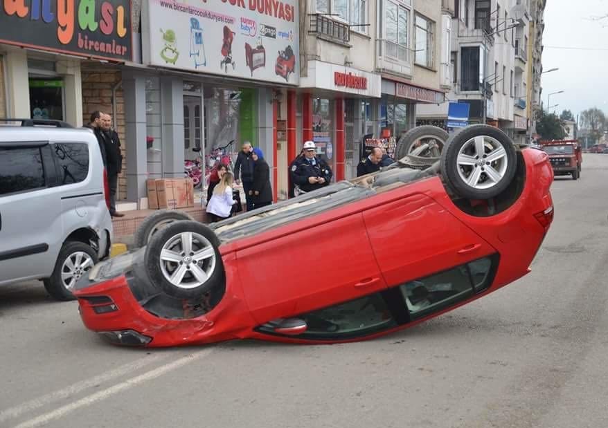 20 kilometre hızla giderken takla attı