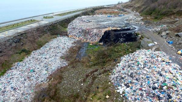 Karadeniz sahil yolu, çöp deposu oldu