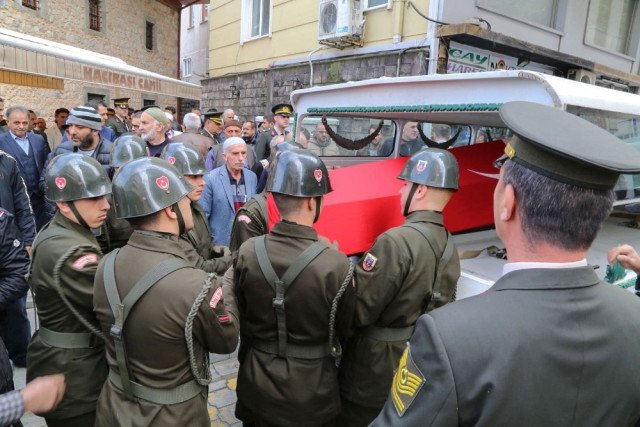 Kıbrıs Gazisi İshak Beşir Son Yolculuğuna Uğurlandı
