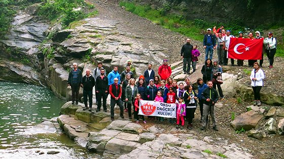 ORDU DAĞCILIK KULÜBÜ BAHAR YÜRÜYÜŞÜNÜ ÖRENCİK MAHALLESİ ŞELALELERİNE YAPTI