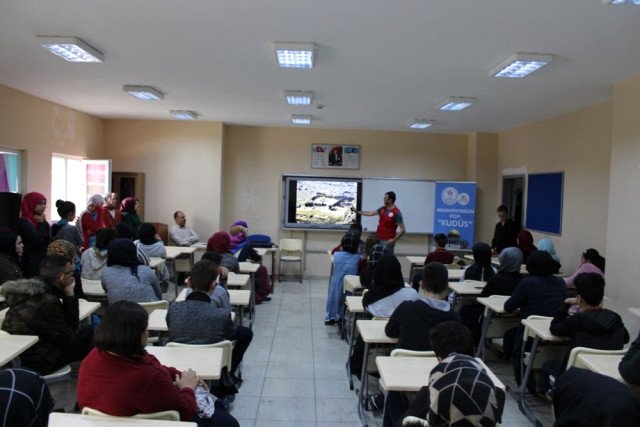 Artvin'de Çocuklara ve Gençlere Kudüs Anlatılıyor