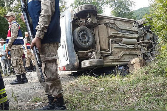 Ordu'da devrilen minibüsün altında kalan eski muhtar öldü