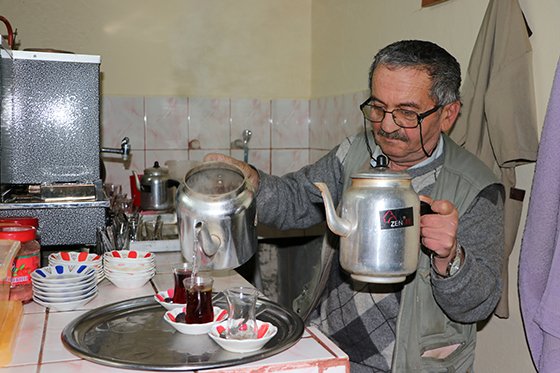 45 yıldır kafasındaki kurşunla yaşıyor