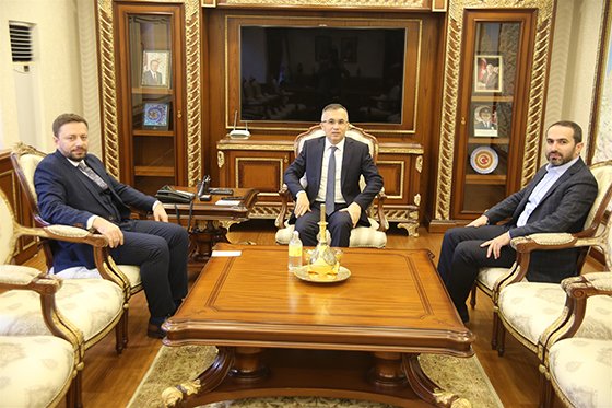 AVCI’DAN VALİ ÇEBER’E ZİYARET