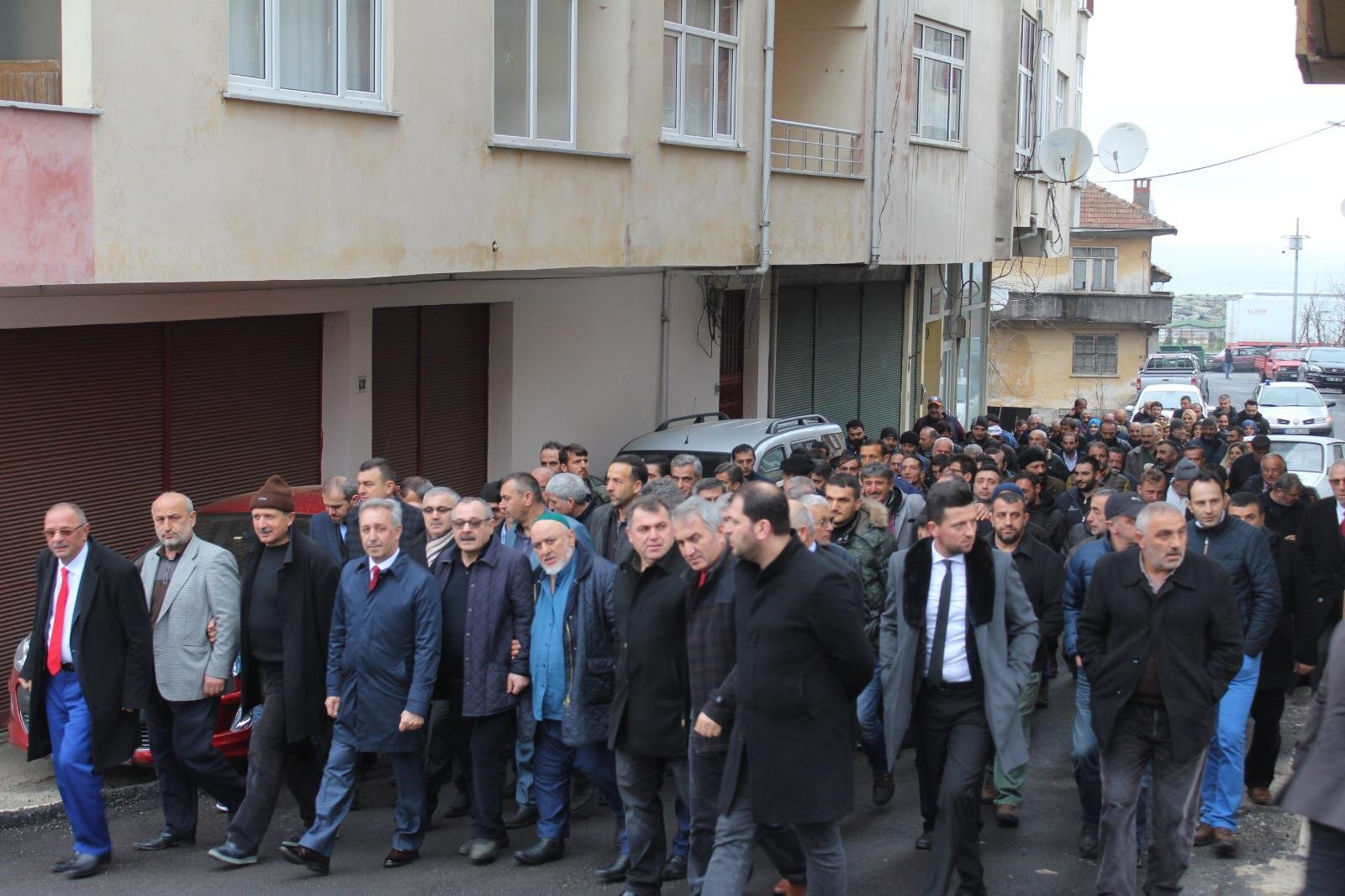 DEREPAZARI’NDA ‘AK ADAY’ YILDIZ’A BÜYÜK DESTEK