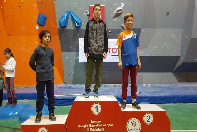 VDDK Sporcusu Yıldız, Tırmanmada Rize'ye İlk Madalyayı Kazandırdı