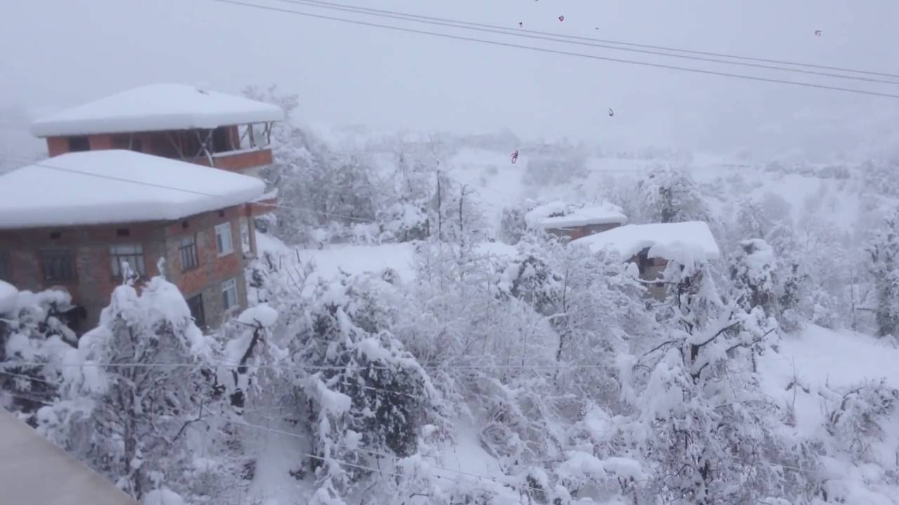 Rize ve Artvin’in İç Kesimlerinde Yoğun Kar Yağışına Dikkat!