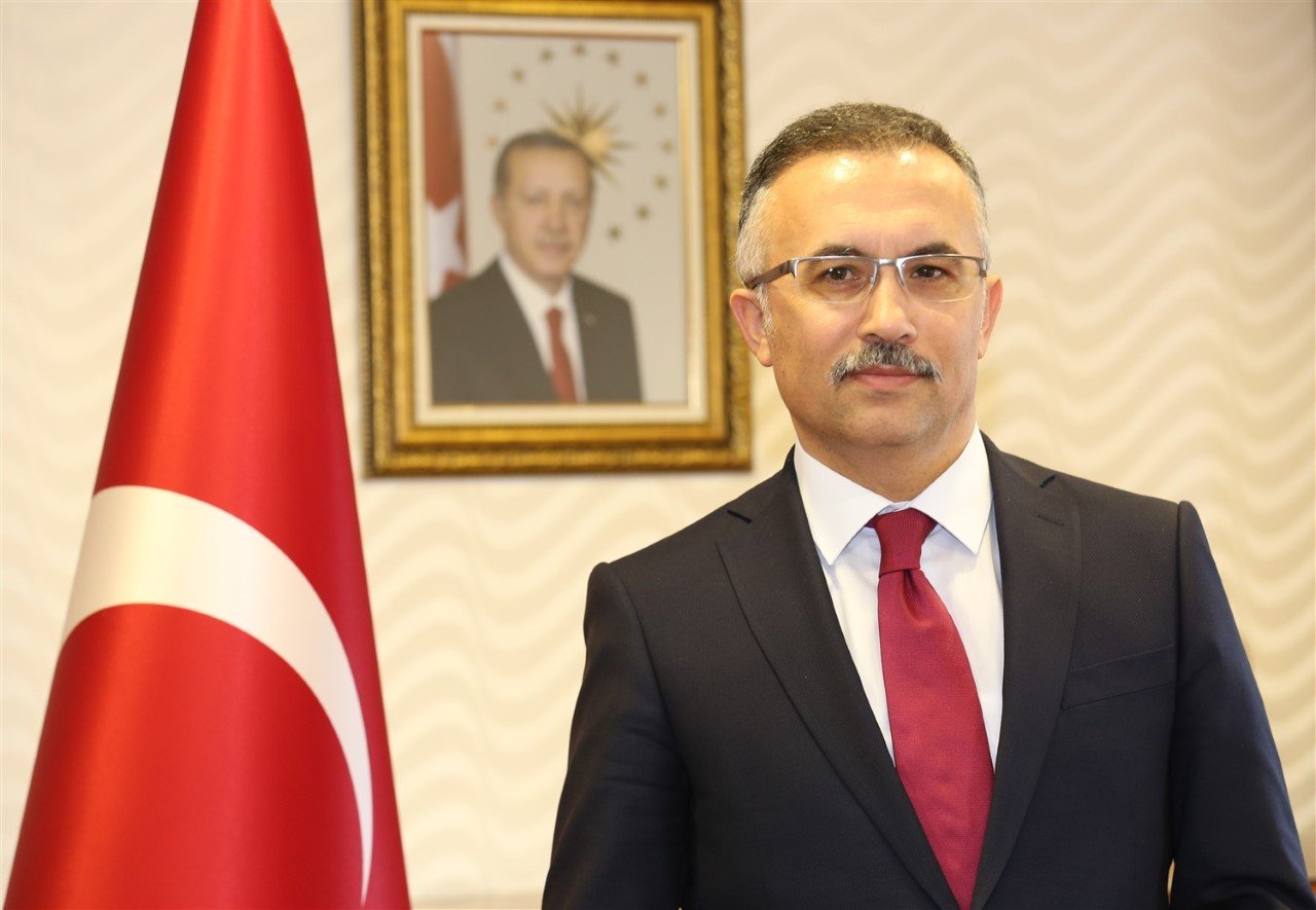 RİZE VALİSİ ÇEBER'DEN 14 MART TIP BAYRAMI MESAJI
