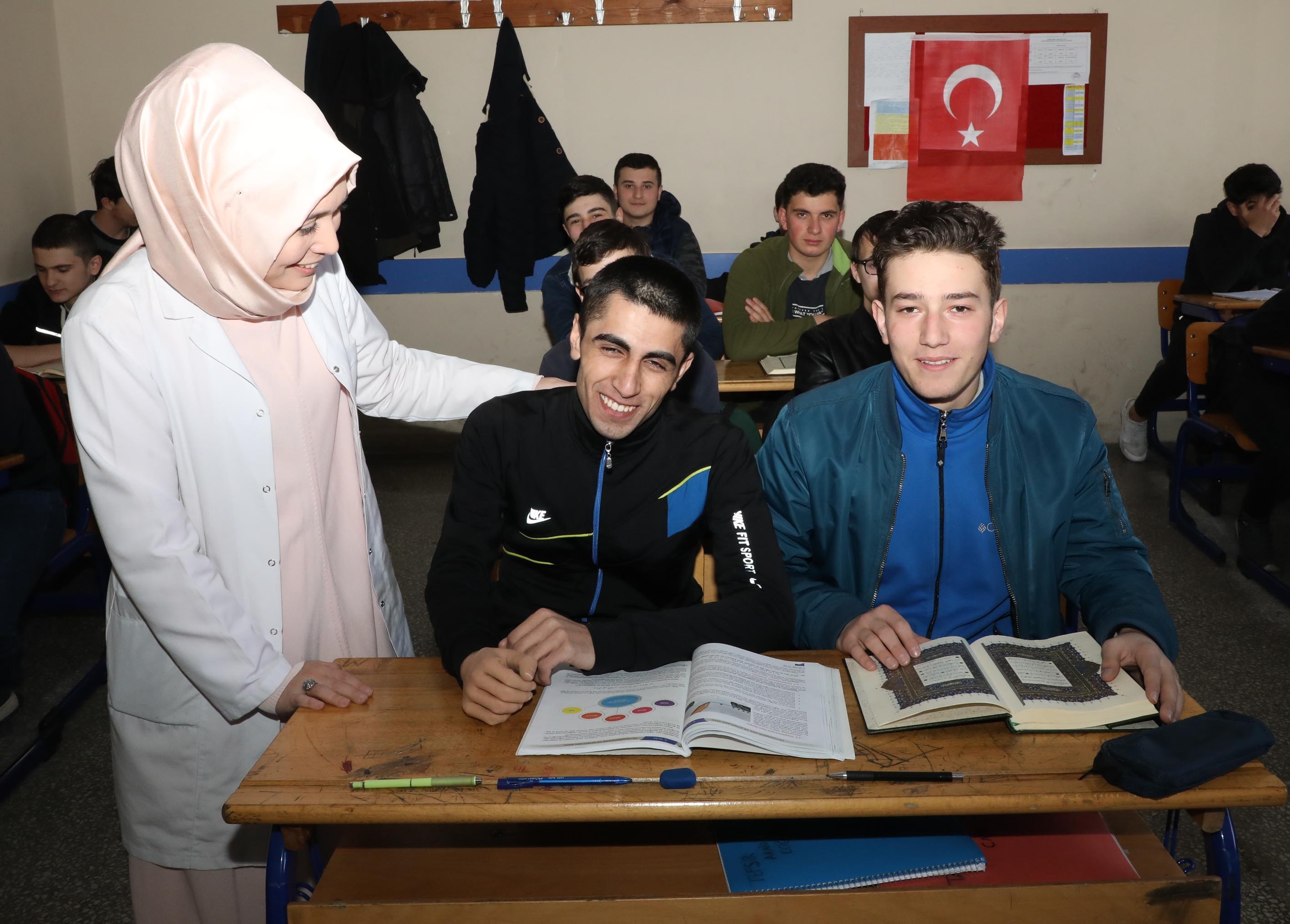 Rizeli Semyan Biyonik kol hayali yeni okulunda gerçek oldu
