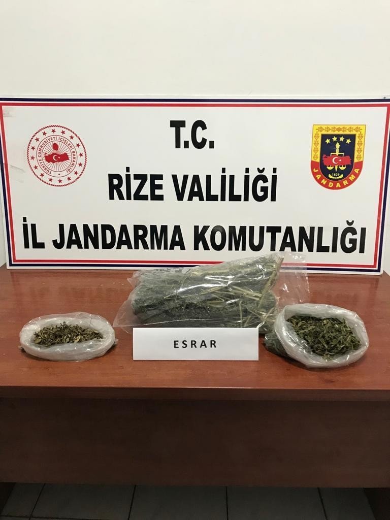 RİZE İL JANDARMA KOMUTANLIĞINDAN KAÇAK İÇKİ - SİGARA YAKALAMALARI