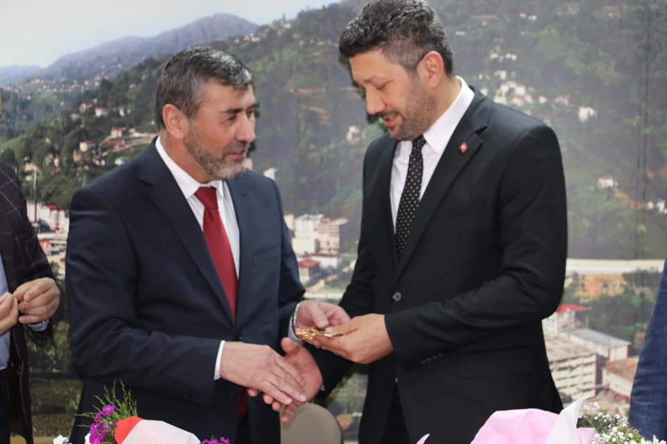 GÜNEYSU BELEDİYE BAŞKANI RIFAT ÖZER, GÖREVİ DEVRALDI