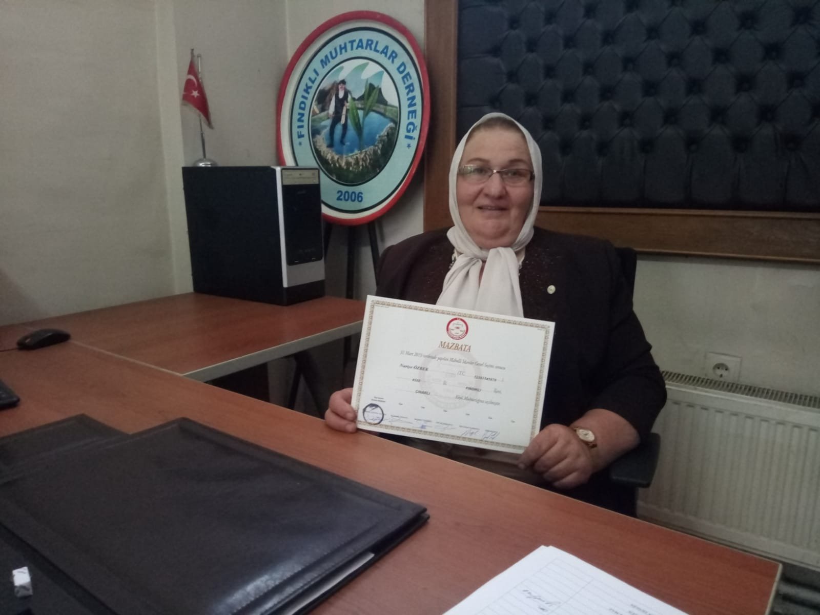 RİZENİN TEK KADIN MUHTARI NURİYE ÖZBEK YİNE SEÇİLDİ