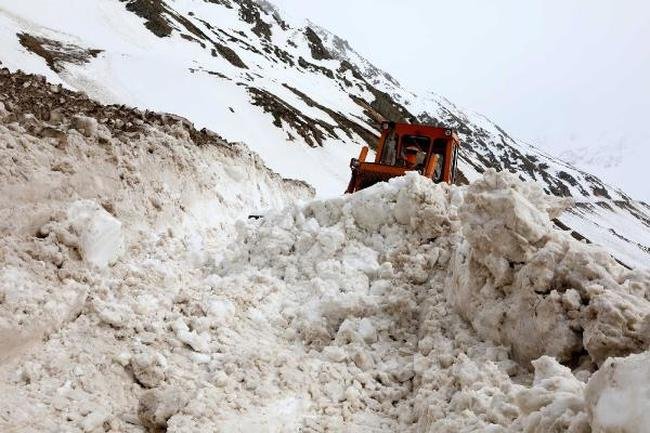 RİZE'DE 5 AYDIR KAPALI OLAN GEÇİT AÇILDI