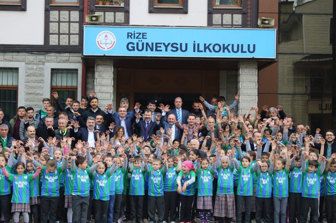 Minik Kalplere MÜSİAD Desteği
