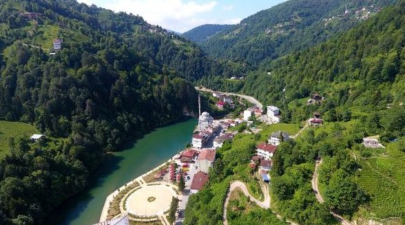 RİZE'DE BAL ORMANINA 'TAŞ OCAĞI' TEPKİSİ