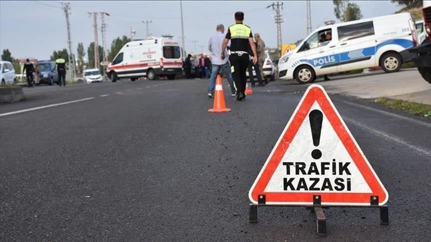 MHP MYK üyeleri Rize'de kaza yaptı: 3 yaralı
