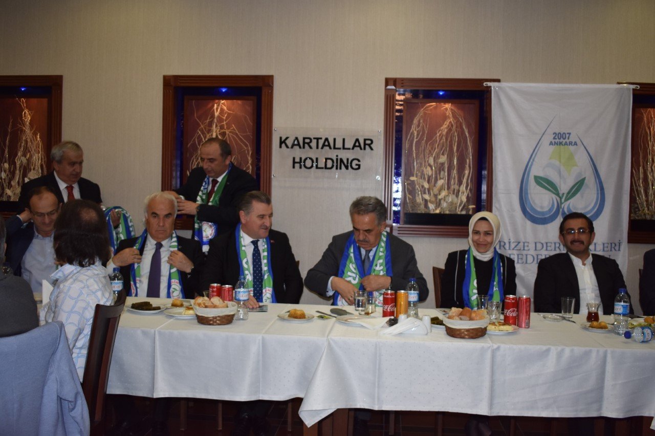 RİZE SİYASETİ RİDEF’İN İFTARINDA BULUŞTU