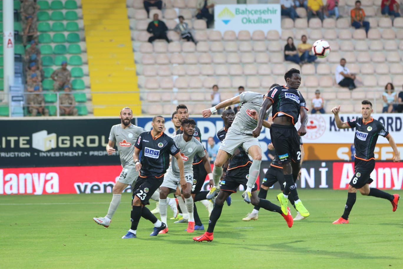 Çaykur Rizespor Aytemiz Alanyaspor ile berabere kaldı