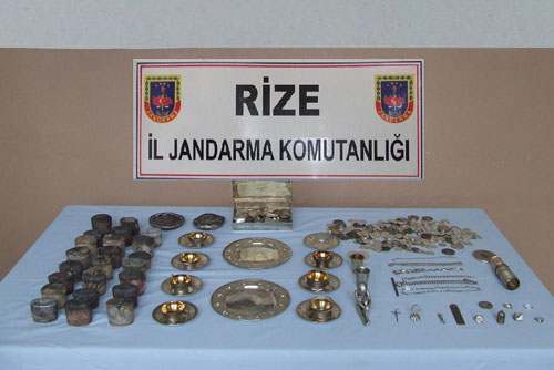 Rize’de Jandarmadan Kaçak Gümüş Operasyonu