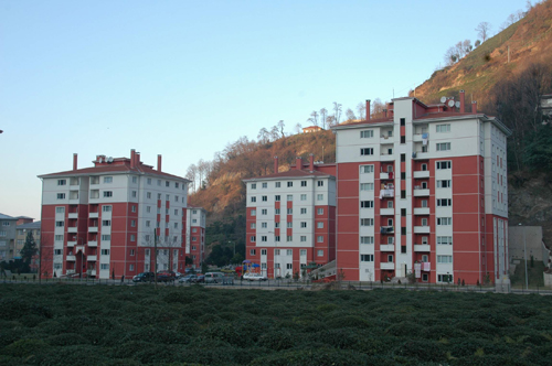 Rize'de Afet Konutlarını Kiraya Verdiler