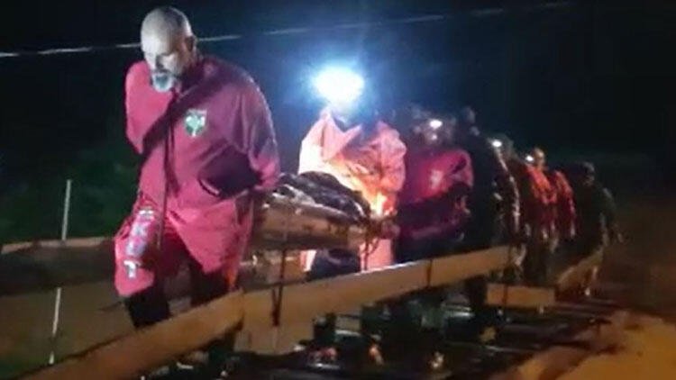 Rize ve Artvin'de sel; yollar kapandı! 3 kişi böyle kurtarıldı