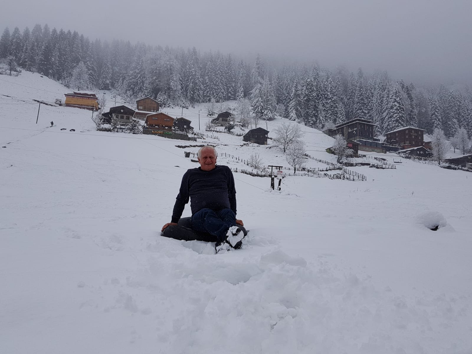 Doğu Karadeniz'de kardan 57 köy yolu kapandı