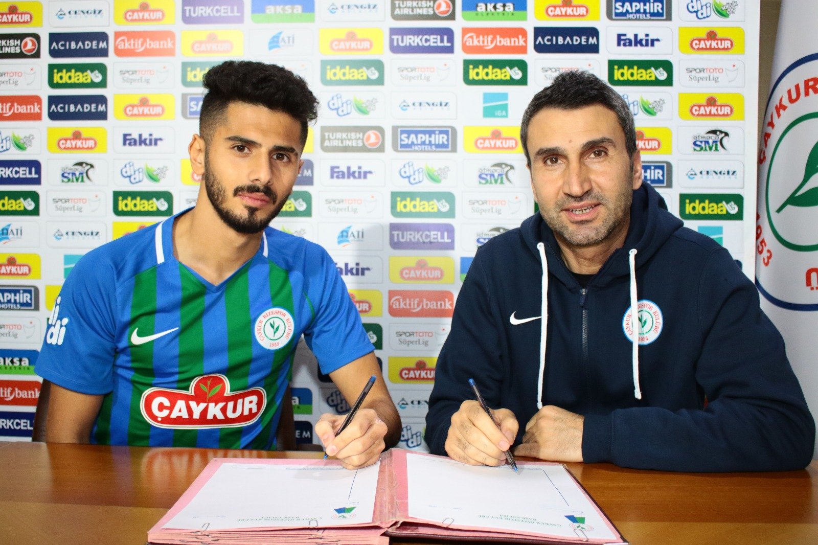 Ç.RİZESPOR 22 YAŞINDA DEFANS OYUNCUSU İLE 4.5 YILLIĞINA ANLAŞTI