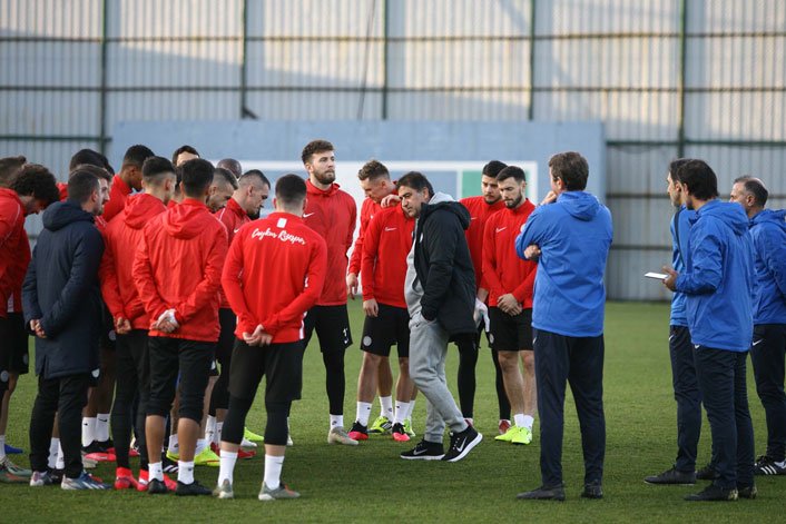 Çaykur Rizespor'da Karaman ilk antrenmanına çıktı