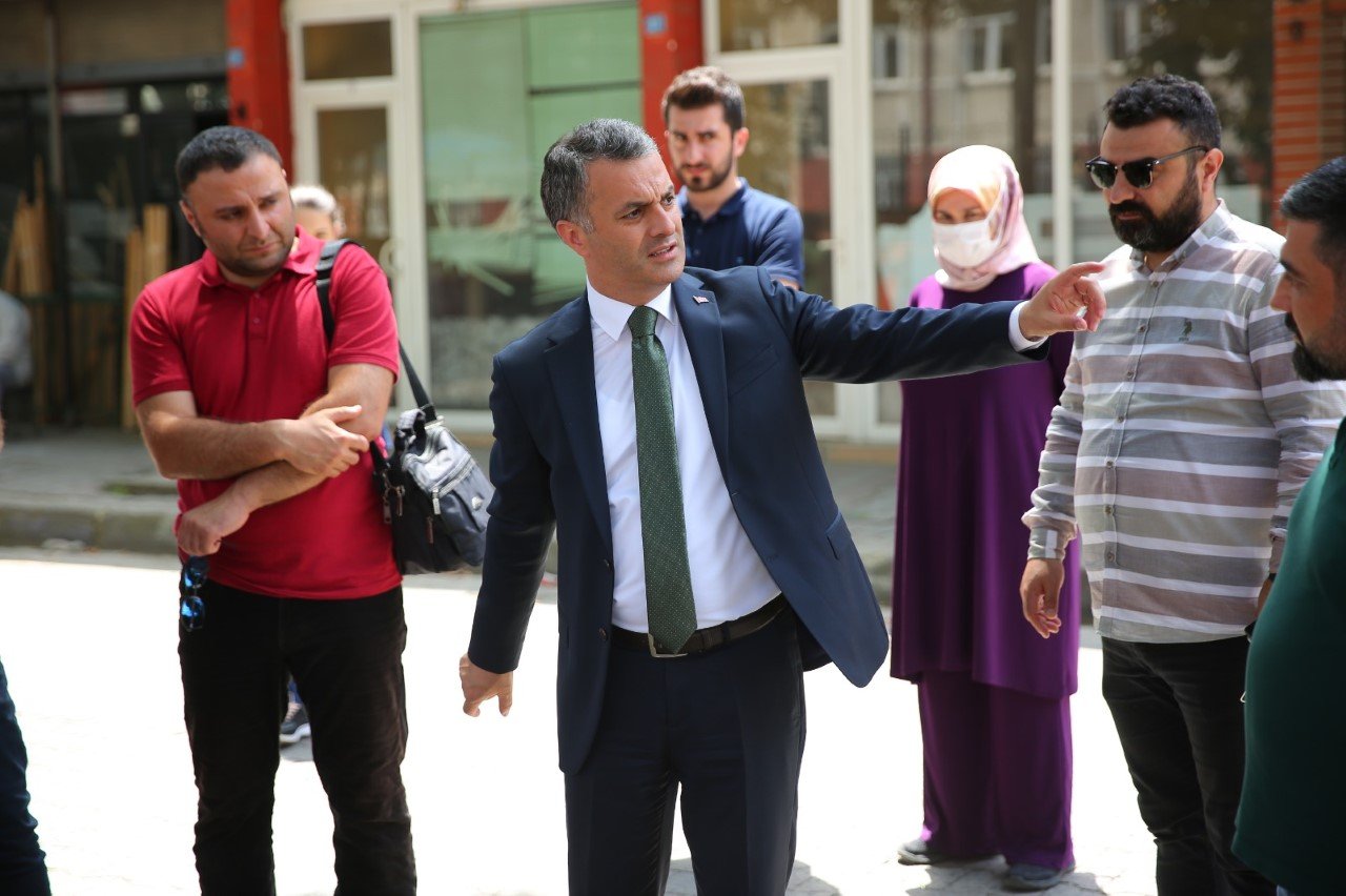 YOMRA'DA ELEKTRİK KABLOLARI YER ALTINA ALINIYOR