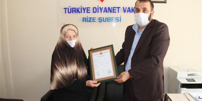 Dairesini Diyanet Vakfına Bağışladı