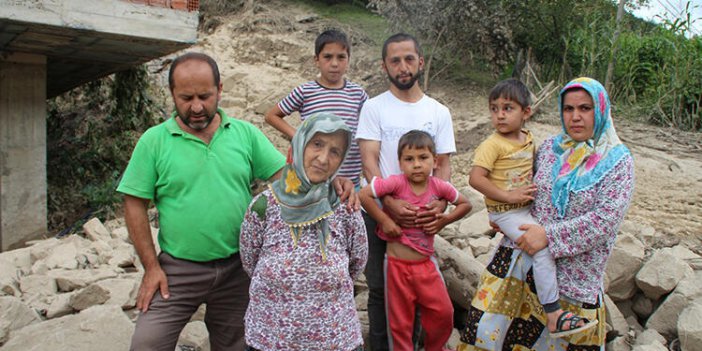 2 Heyelan Arasında Kalan Aile, 3 Gün Yürüyerek, Köylerine Ulaşmış