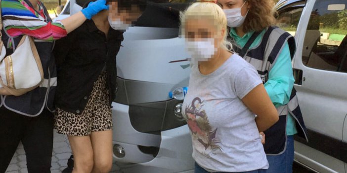 Samsun'da, Kadınların Bıçaklı Kavgasında 2 Kişi Yaralandı