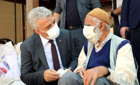 Erzincan Valisi, 65 Yaş ve Üzeri Vatandaşları Koronavirüse Karşı Uyardı