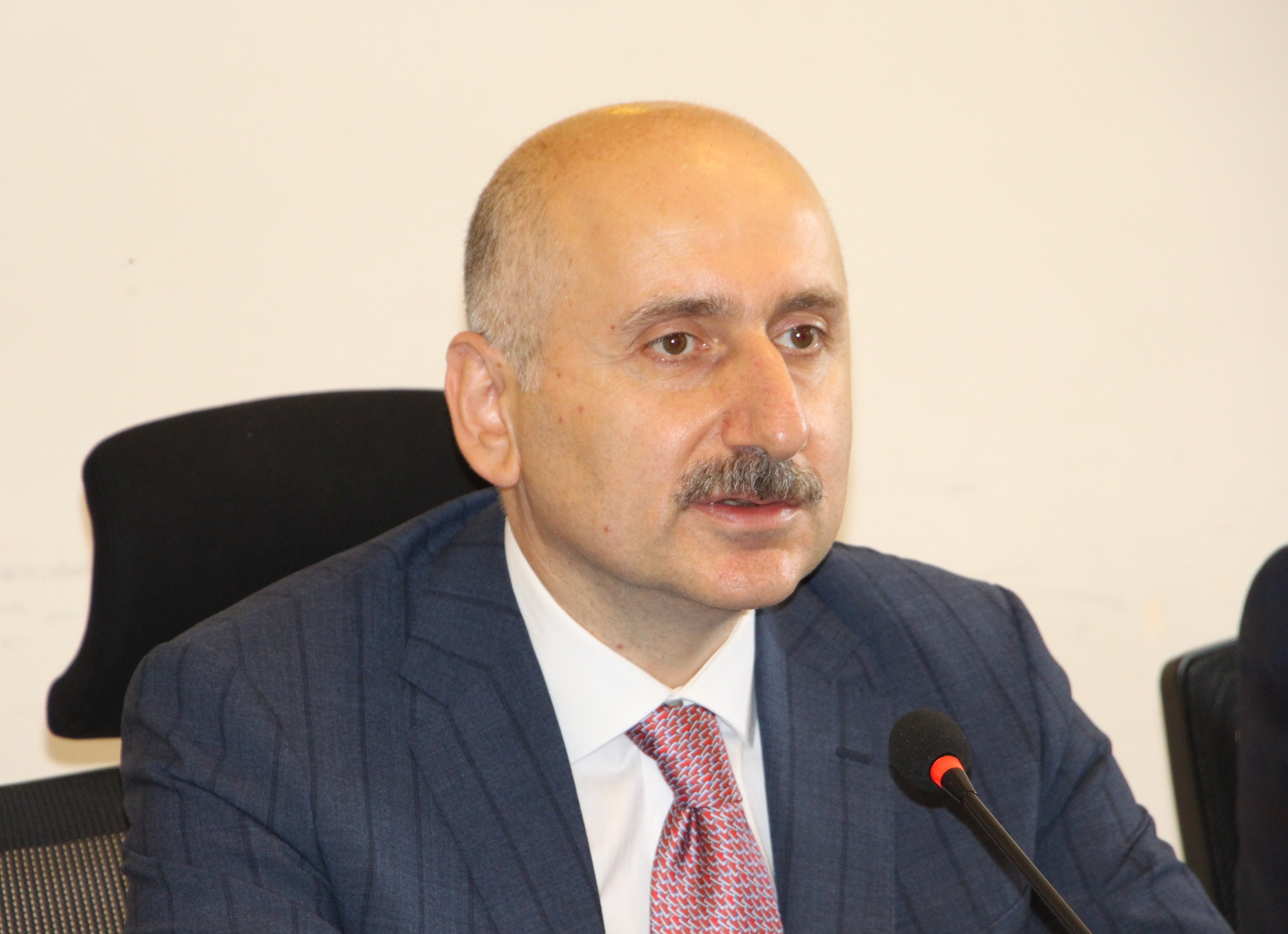 Karaismailoğlu, "Bu İşler İstemekle Olmaz. Bunun Hesabı ve Kitabı Var"