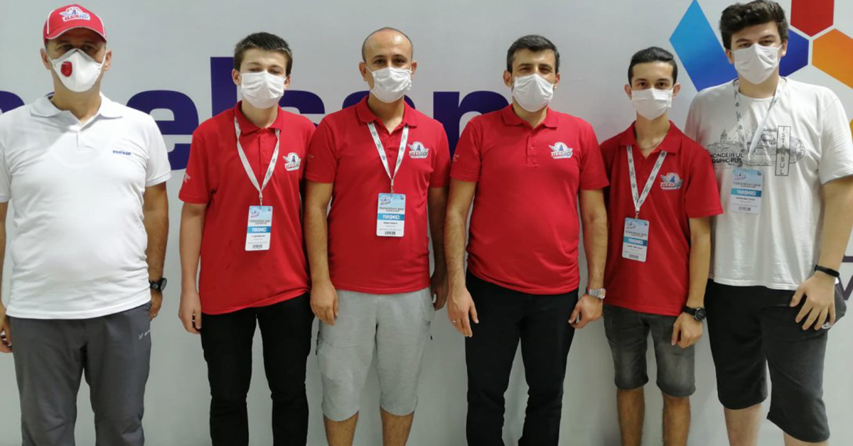 Rizeli Öğrenciler, TEKNOFEST 2020'de Birinci Oldu