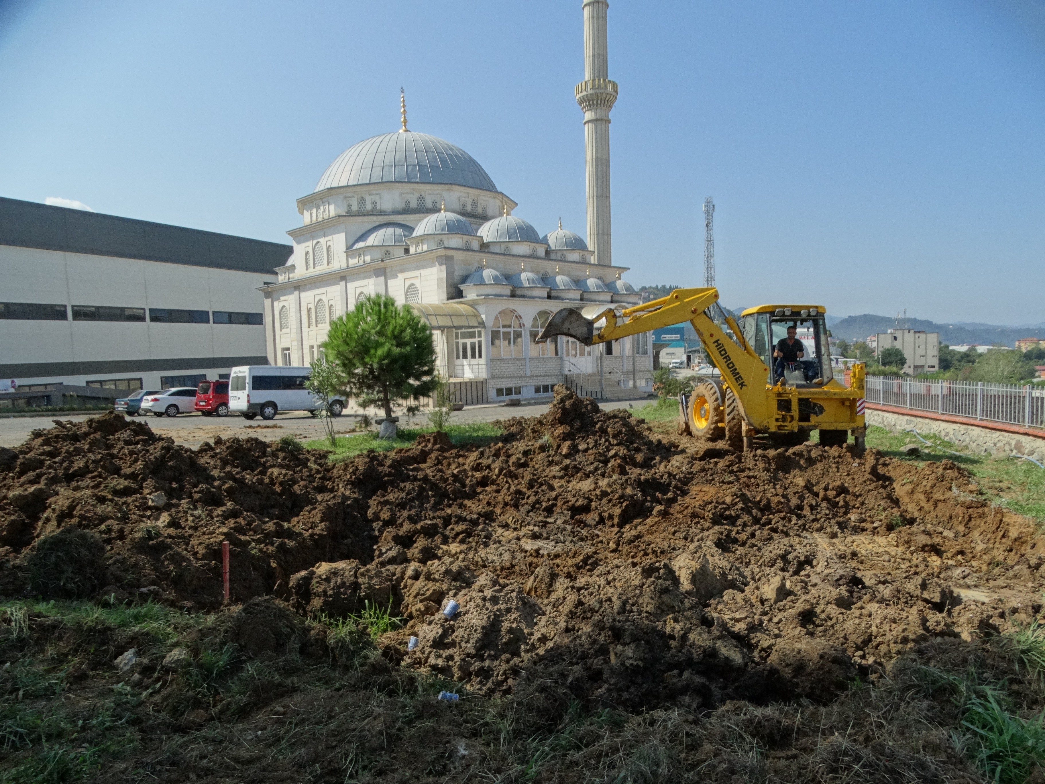 Trabzon Arsin OSB’de Yer Altı Kablolu Enerji Nakli İçin İlk Kazı Çalışmaları Başladı