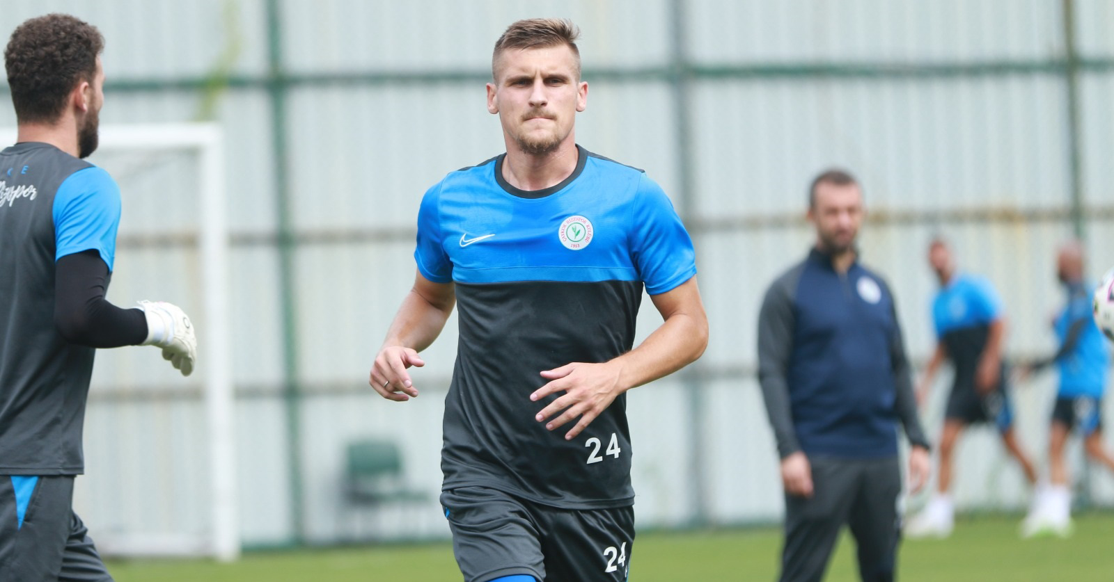 Emir Dilaver Rizespor'da İlk Antrenmanına Çıktı