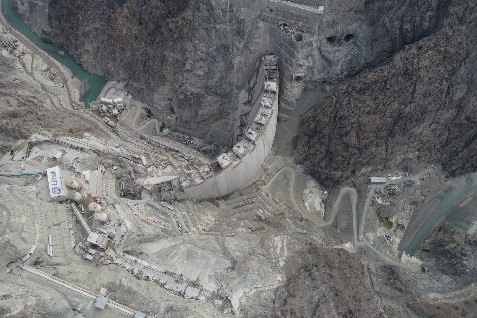 En Büyük Barajın Gövdesinin Tamamlanmasına 40 Metre Kaldı