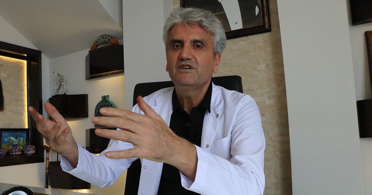 Doç. Dr. Akbaş: "Sosyal Medyadaki Çekici Fotoğraflara Bakarak Estetiğe Karar Vermeyin"