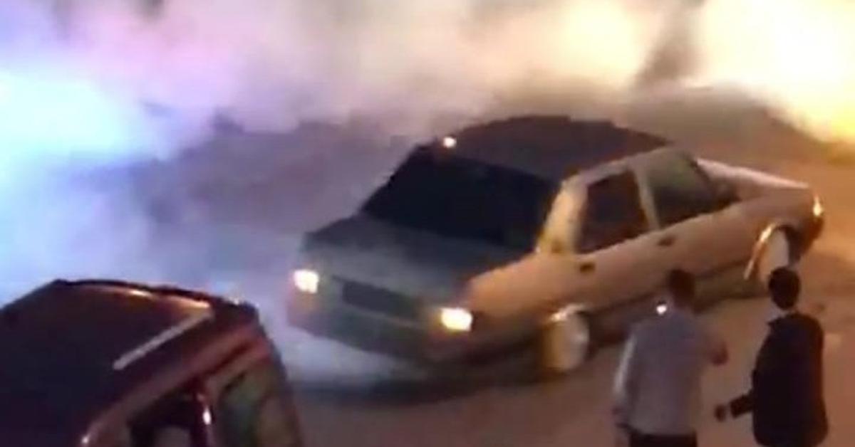 Yolu Trafiğe Kapatarak Drift Yaptılar