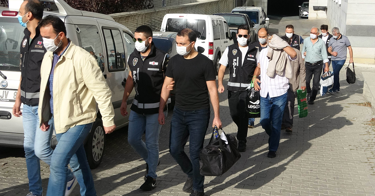 Samsun Merkezli FETÖ Operasyonunda 11 Eski Polis Adliyeye Sevk Edildi