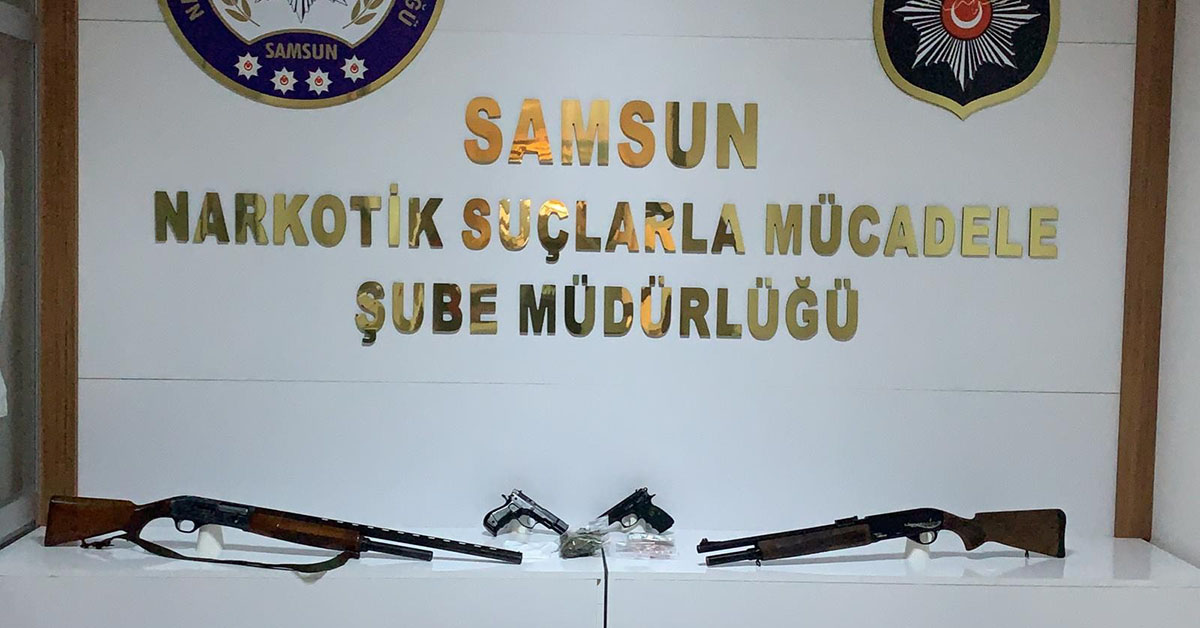 Sokak Satıcılarına Uyuşturucu Operasyonu: 5 Gözaltı
